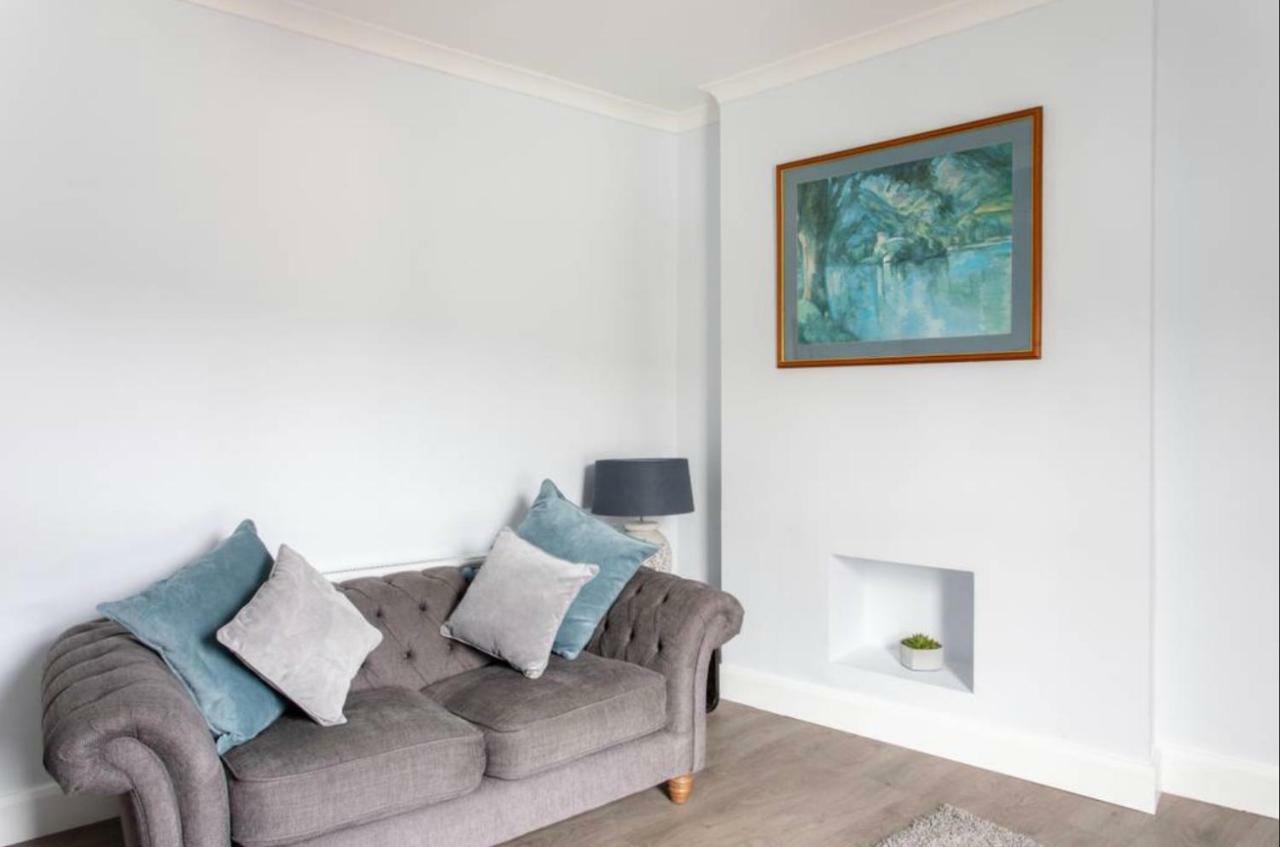 Beautiful Two Bed Mumbles Flat - With Parking Space מראה חיצוני תמונה