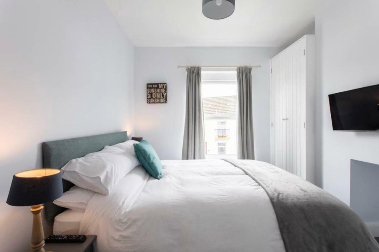 Beautiful Two Bed Mumbles Flat - With Parking Space מראה חיצוני תמונה
